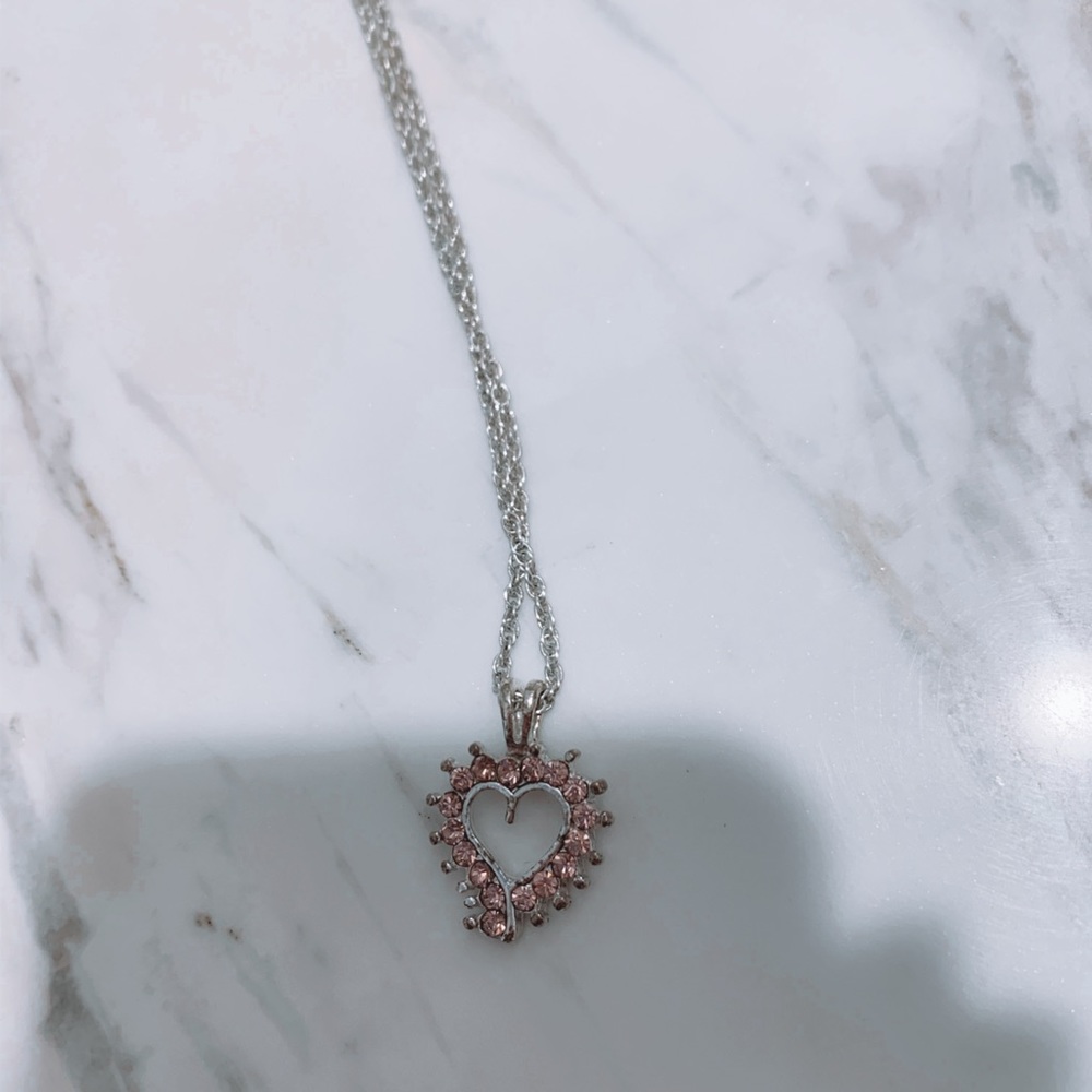 Light pink heart necklace!